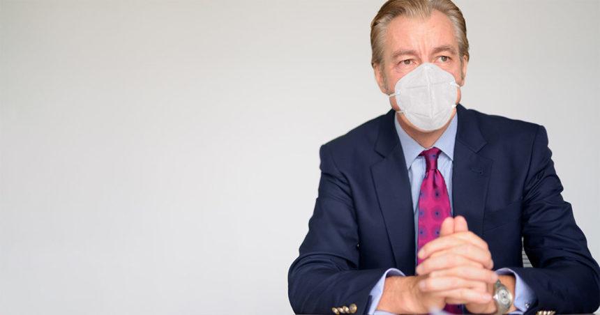 businessman with ffp2 mask